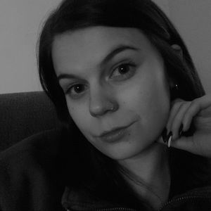 Meet your Posher, Rena